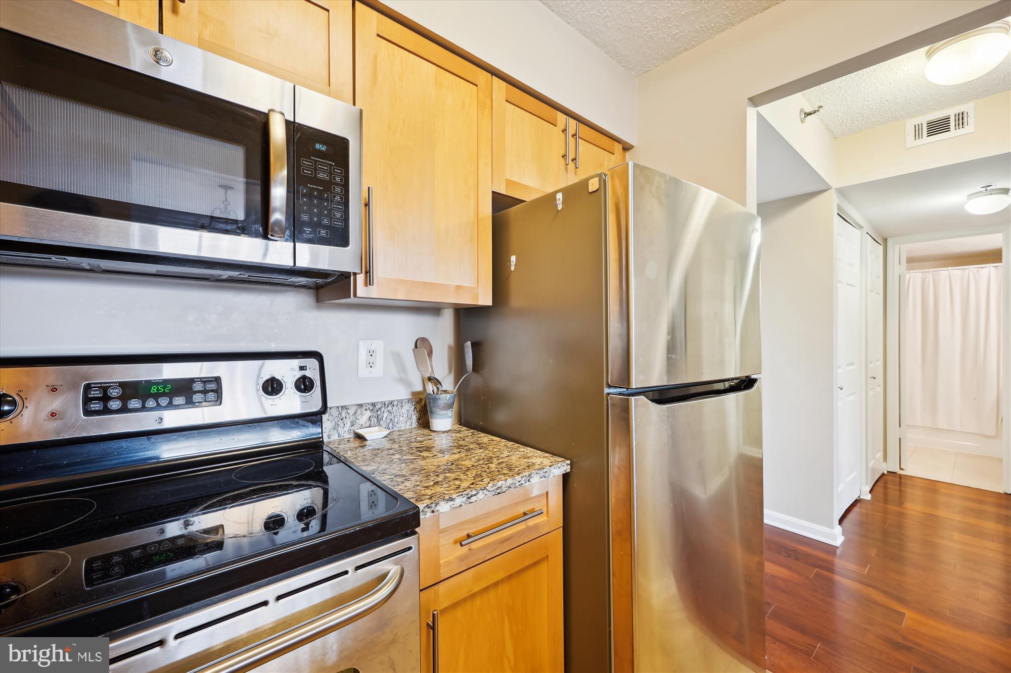 10101 Grosvenor Pl #1117