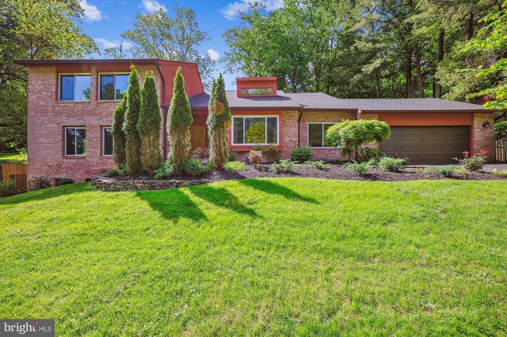 7916 Cypress Grove Ln