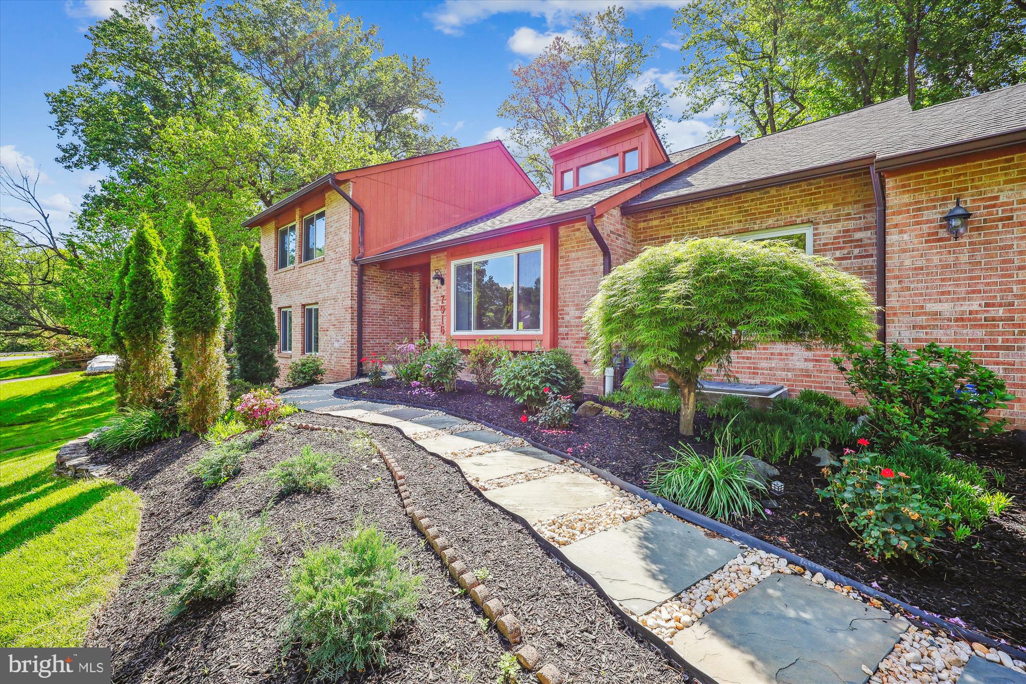 7916 Cypress Grove Ln