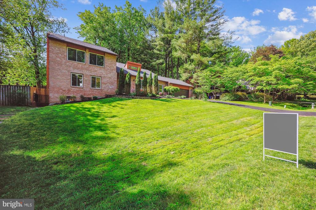 7916 Cypress Grove Ln