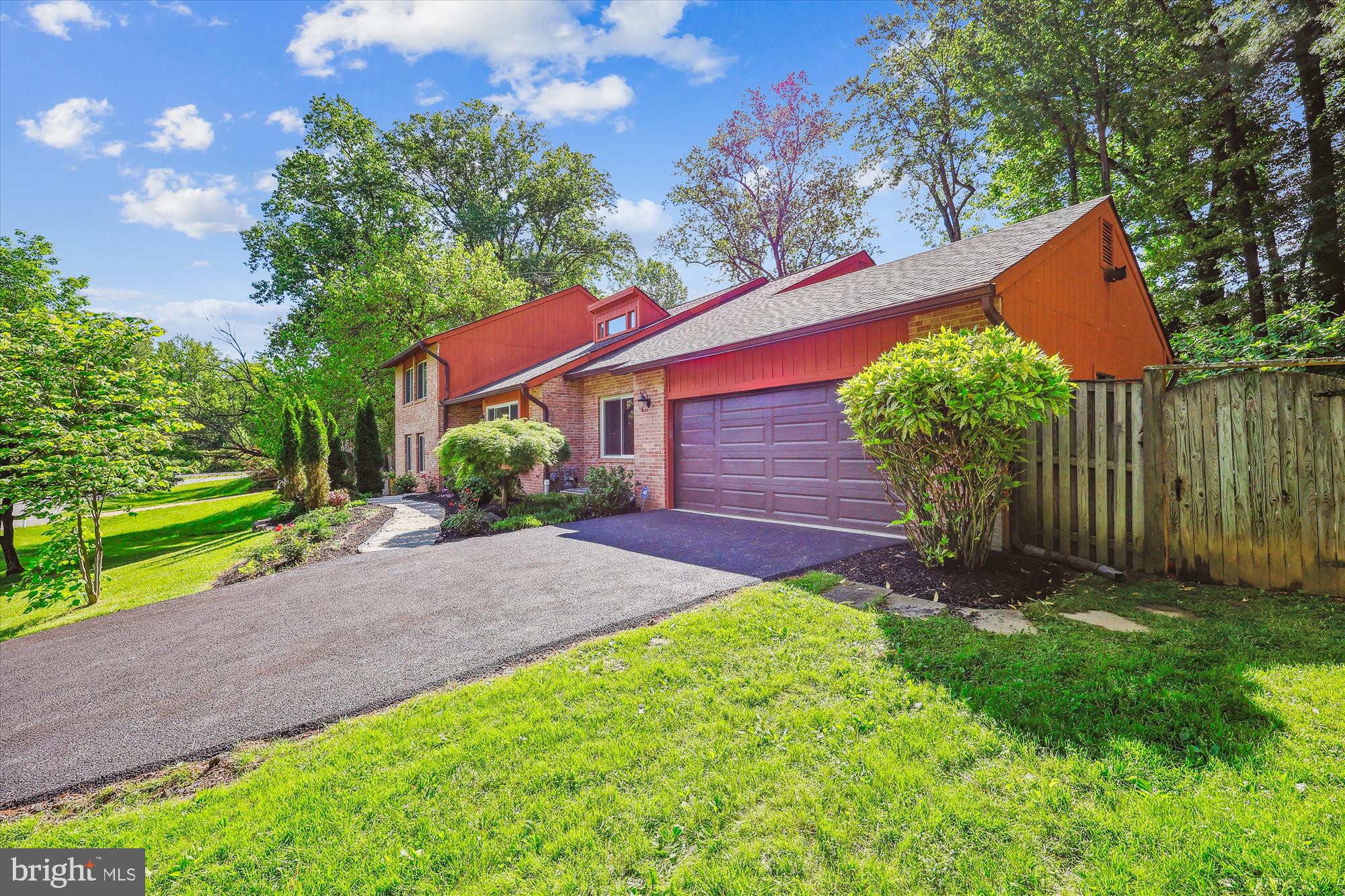 7916 Cypress Grove Ln