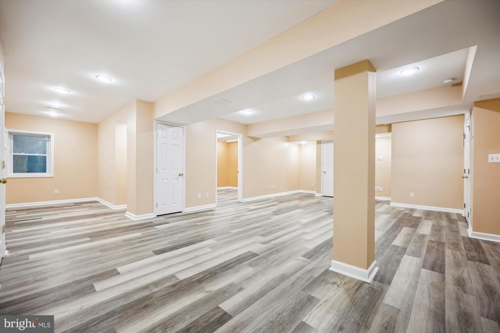 7916 Cypress Grove Ln