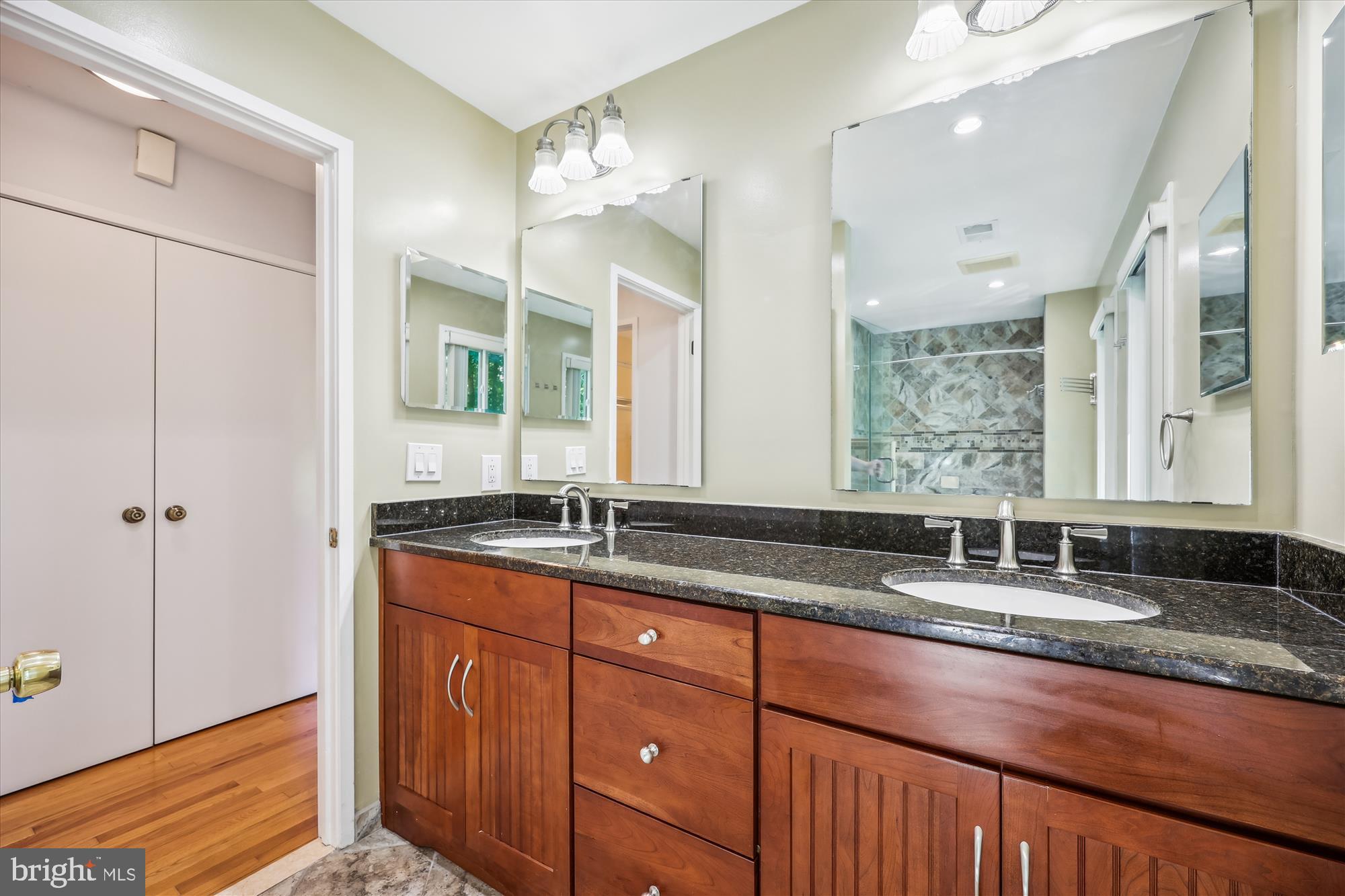 7916 Cypress Grove Ln