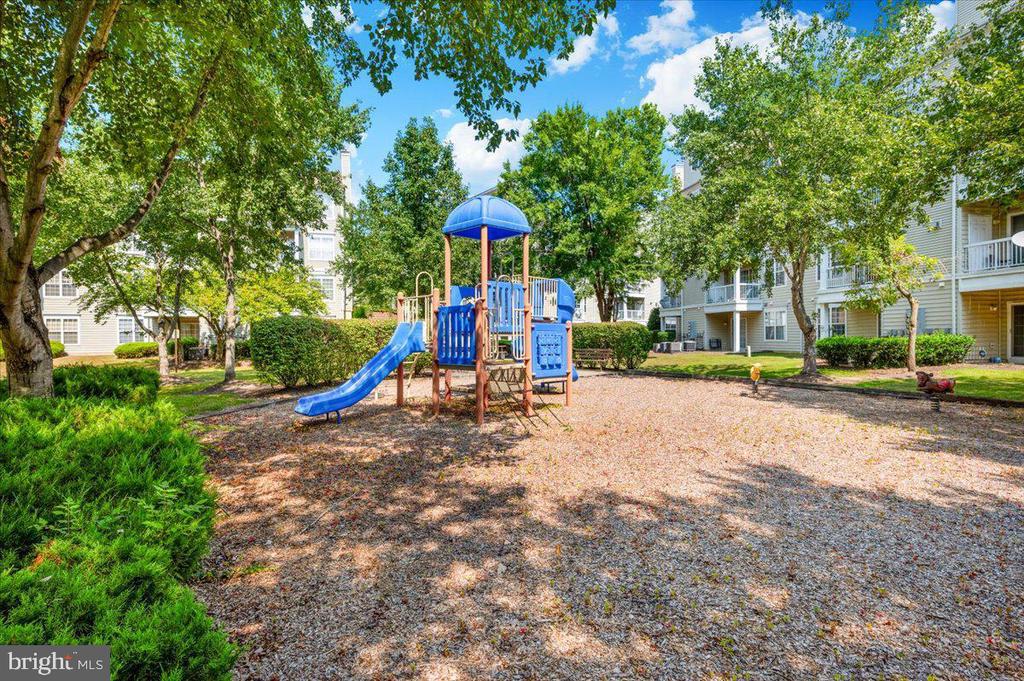 14407 HAMPSHIRE HALL COURT Unit: G-1004