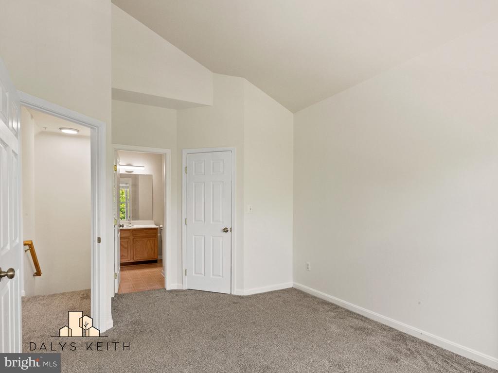 14407 HAMPSHIRE HALL COURT Unit: G-1004