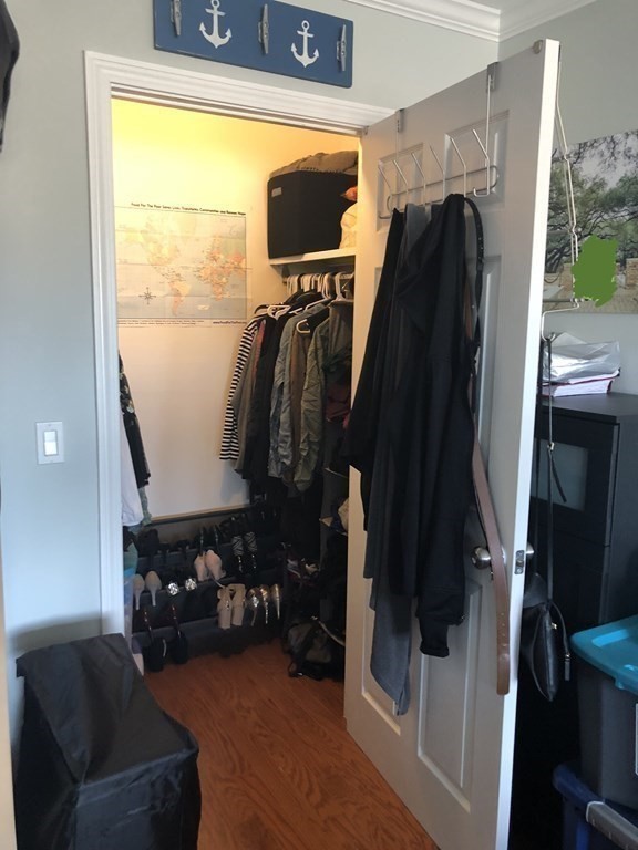 1731 Beacon St # 520