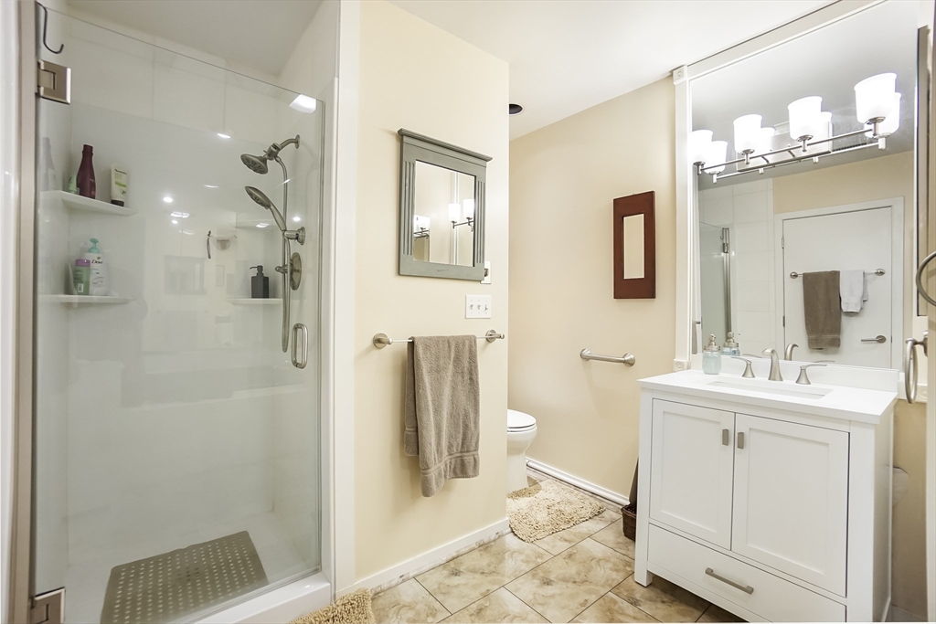 241 Perkins St # E103