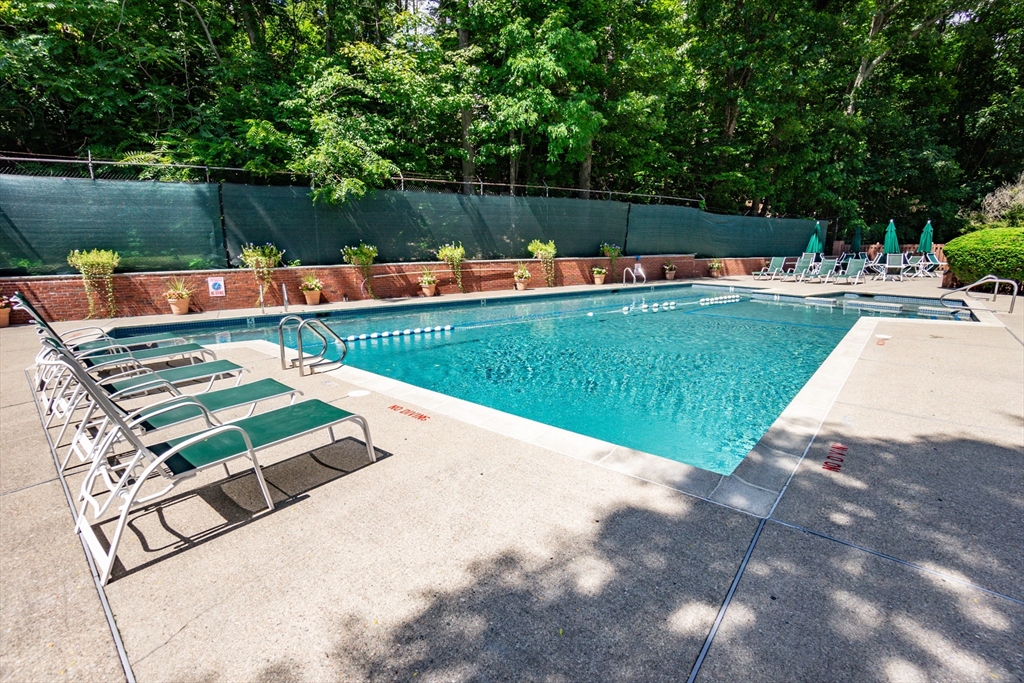 241 Perkins St # E103