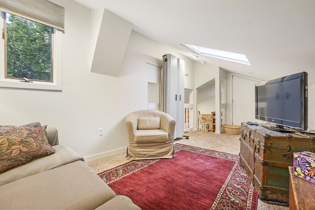 241 Perkins St # E103