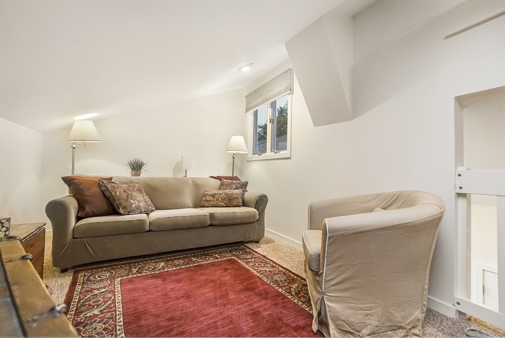 241 Perkins St # E103