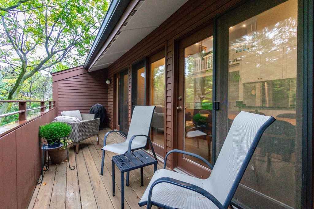 241 Perkins St # E103