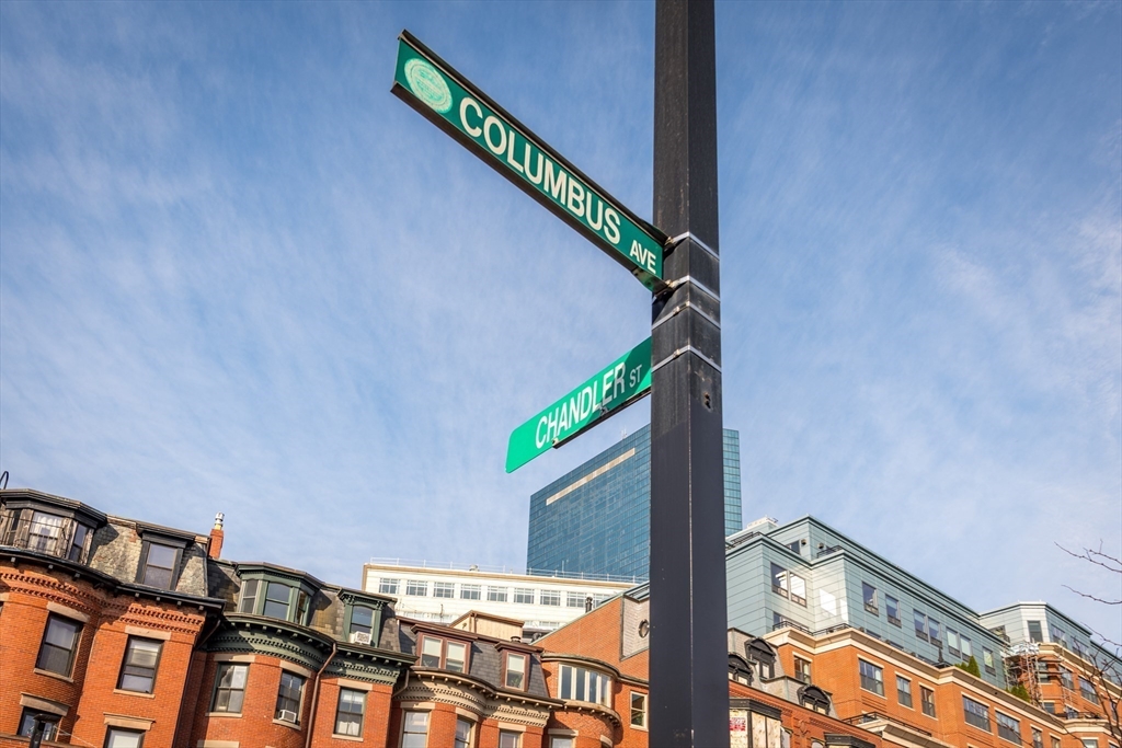 310 Columbus Ave # 4