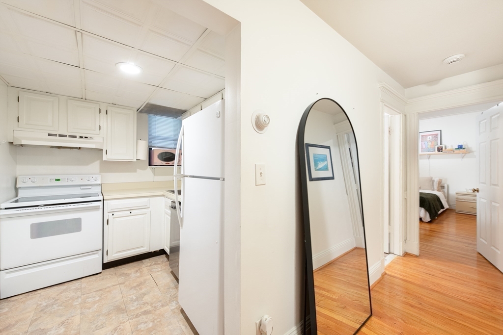 466 Commonwealth Ave # 206