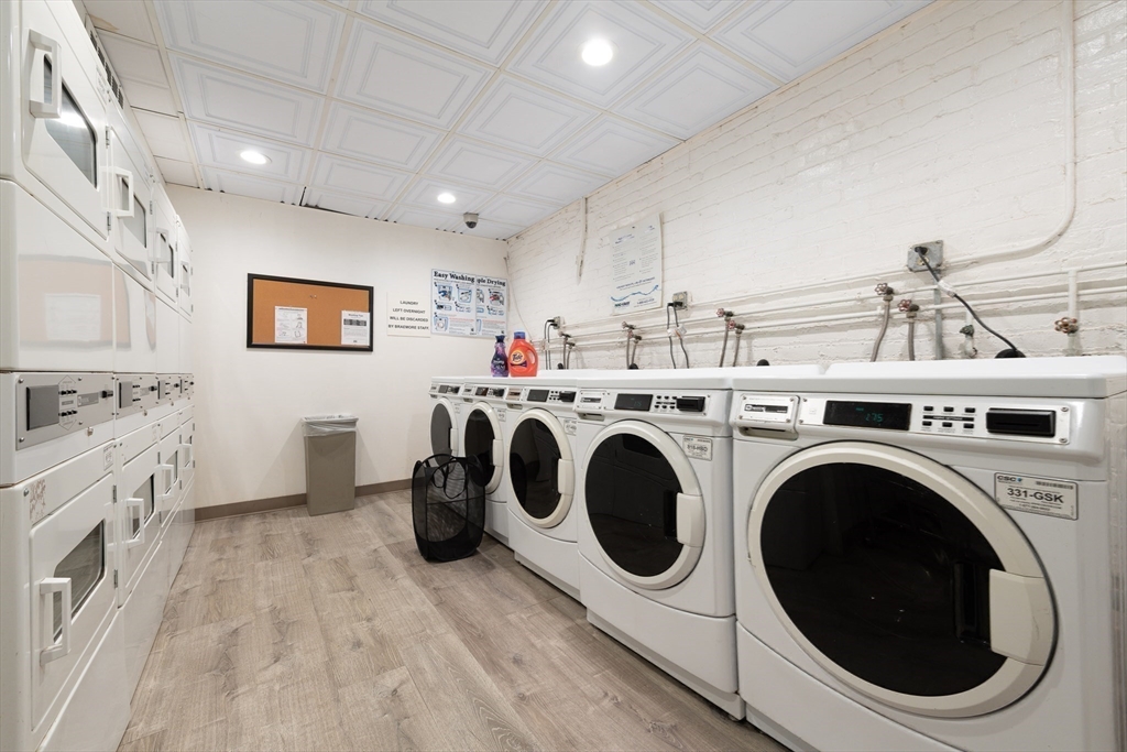 466 Commonwealth Ave # 206