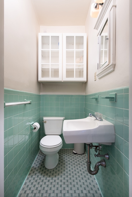 520 Beacon St # 6A