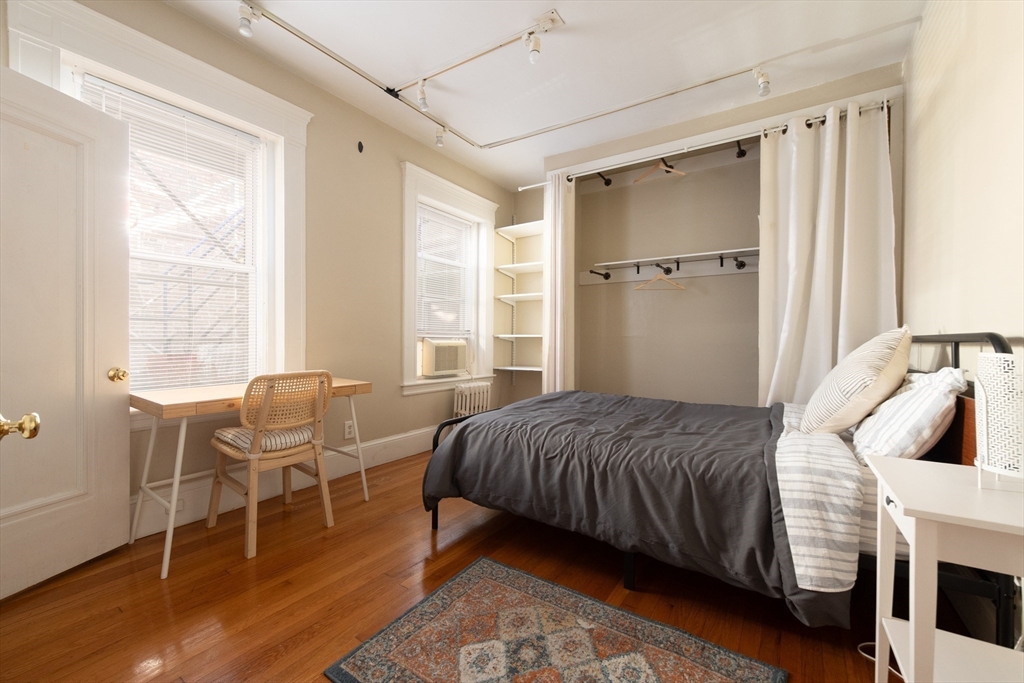 520 Beacon St # 6A