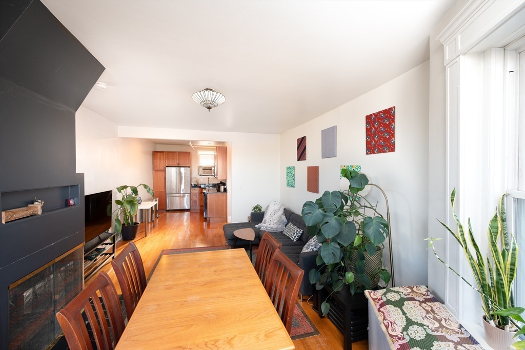 520 Beacon St # 6A