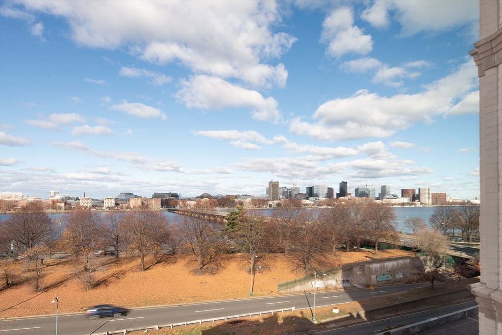 520 Beacon St # 6A