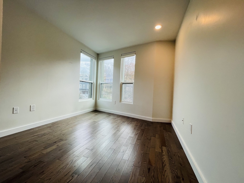 119 Hyde Park Ave # B