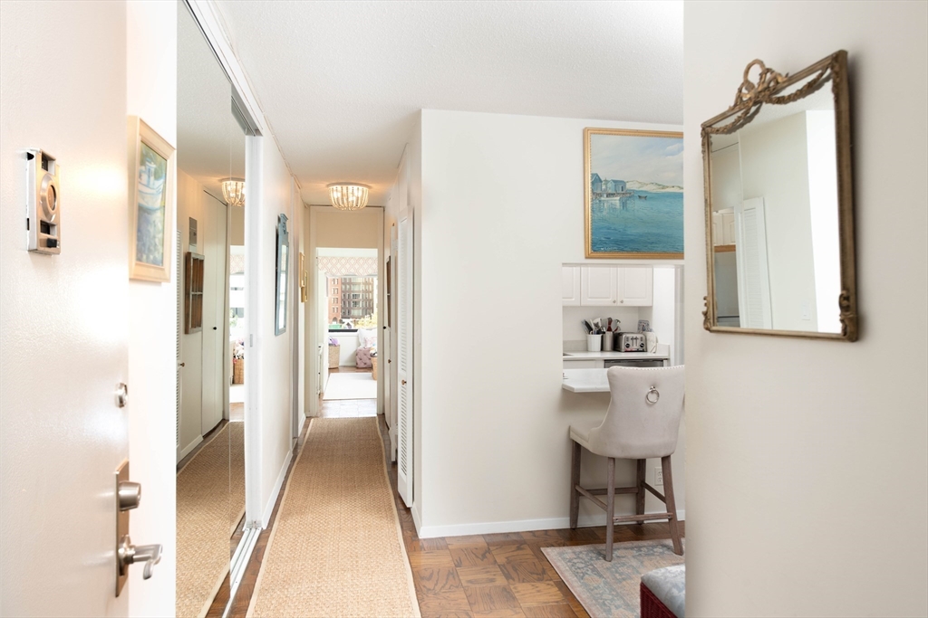 85 E India Row # 3G