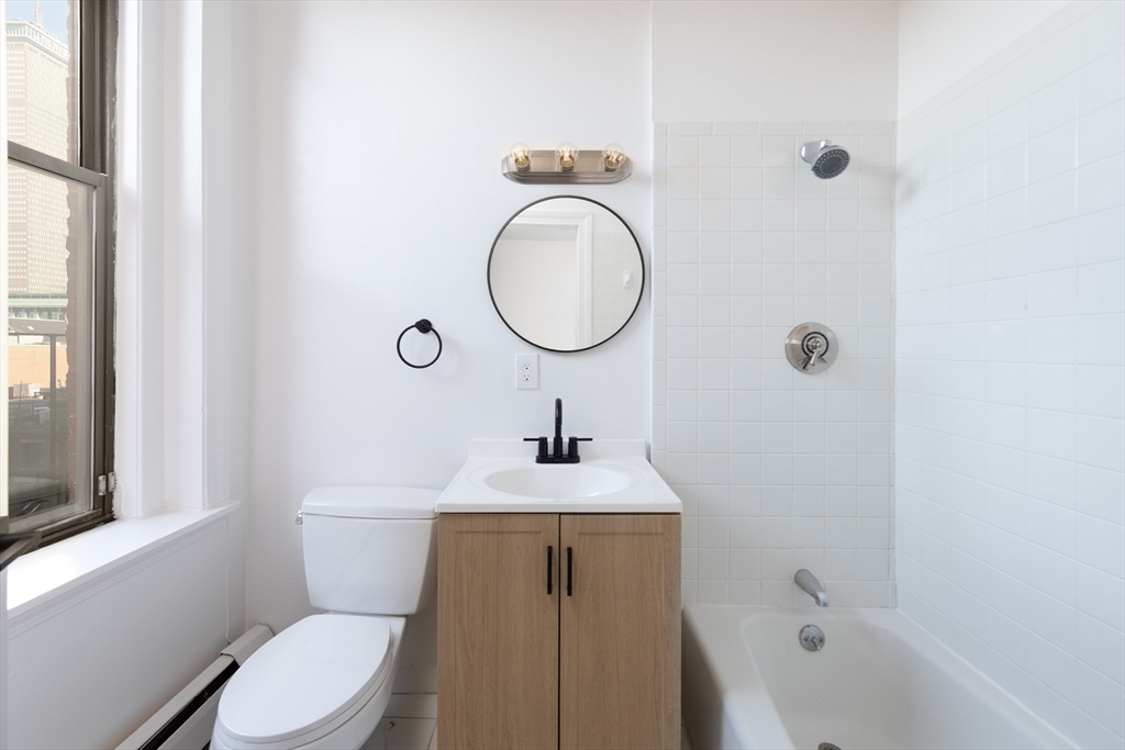 362 Commonwealth Ave # 4E