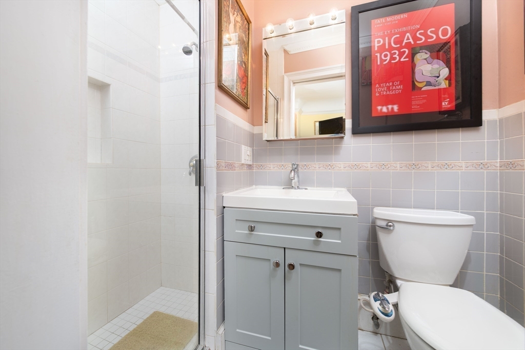 362 Commonwealth Ave # 2F Unit: 2E, 2F