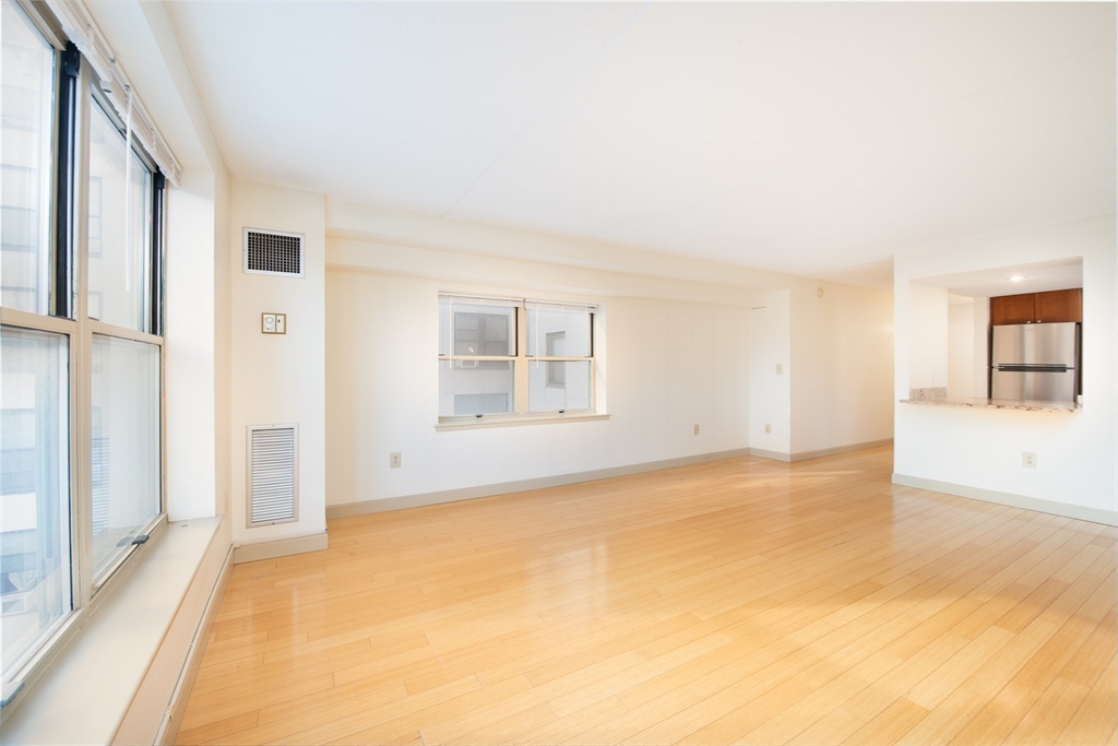 108 Peterborough St # G Unit: 4-G