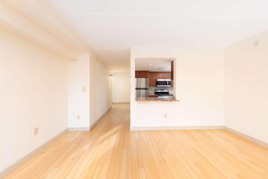 108 Peterborough St # G Unit: 4-G