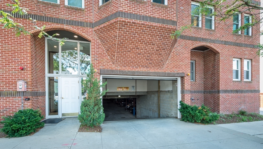 2456 Massachusetts Ave # 401 Unit: #401