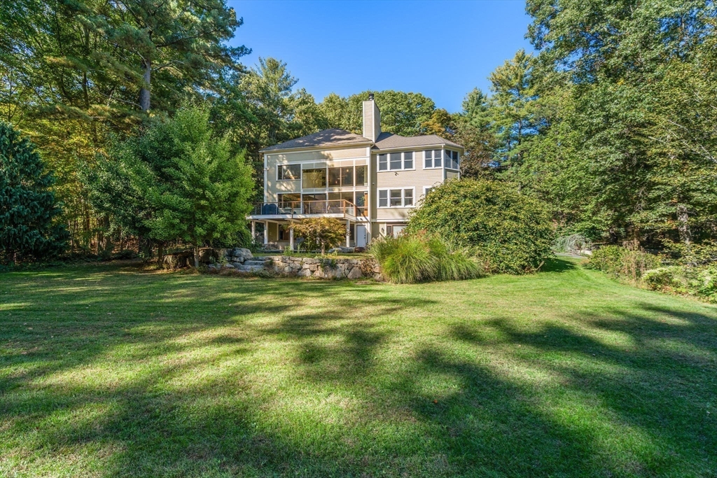 39 Westbrook Ln