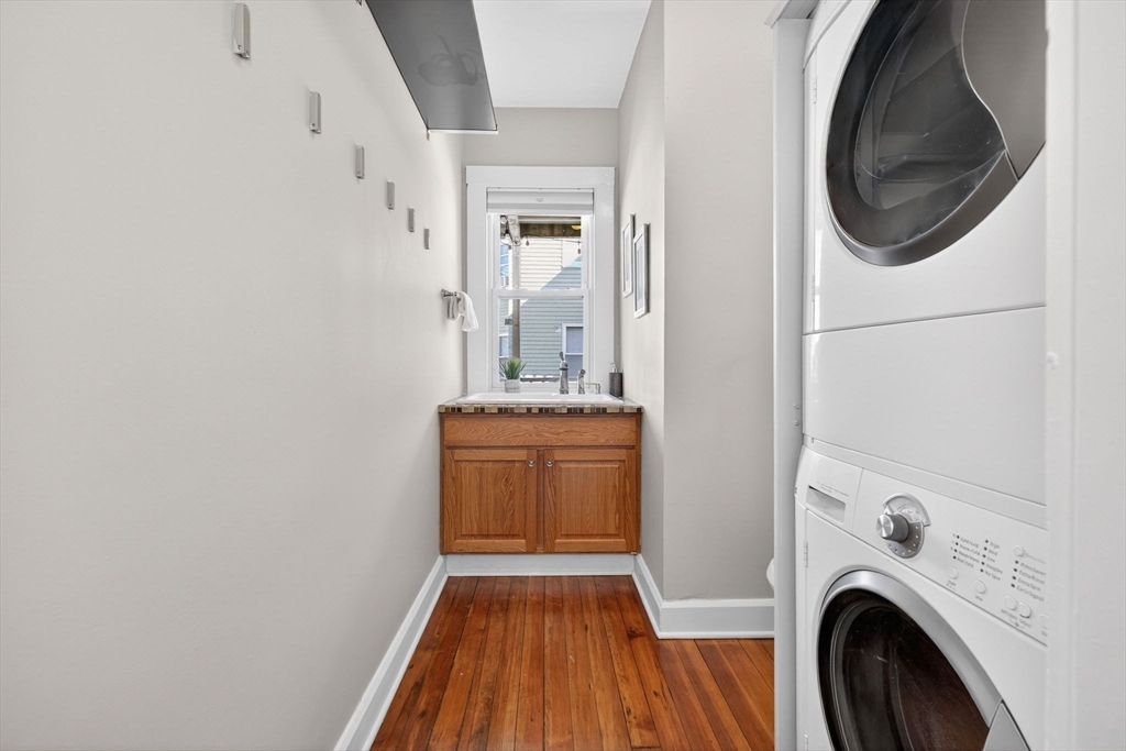 12 Woodlawn St # 2