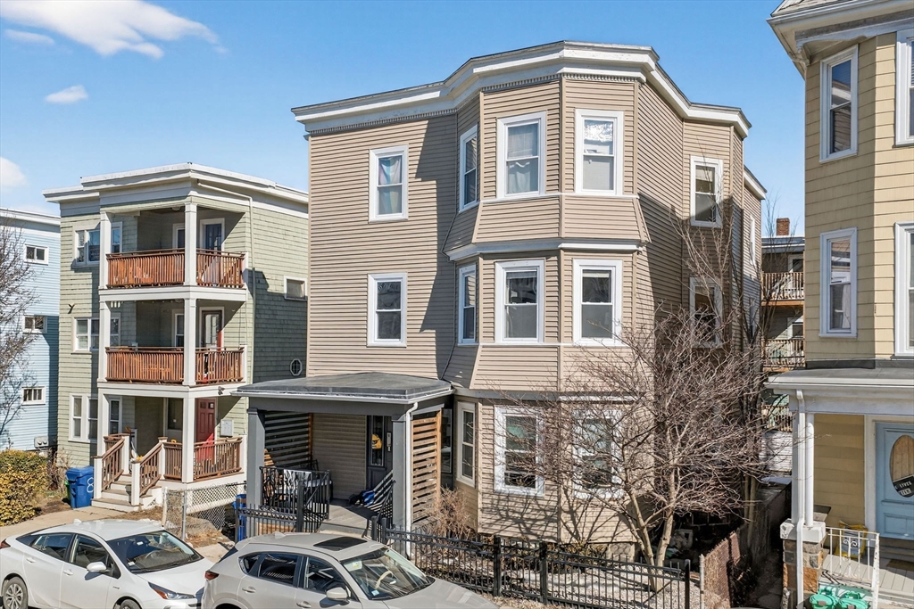 12 Woodlawn St # 2