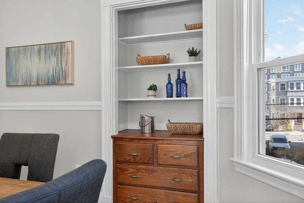 12 Woodlawn St # 2