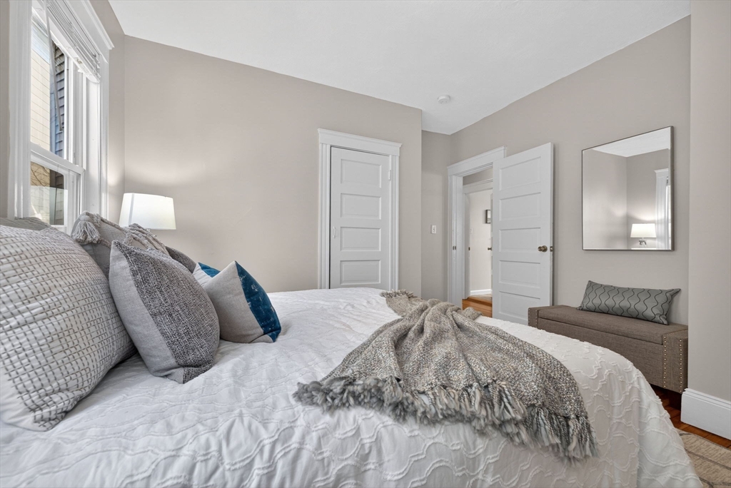 12 Woodlawn St # 2