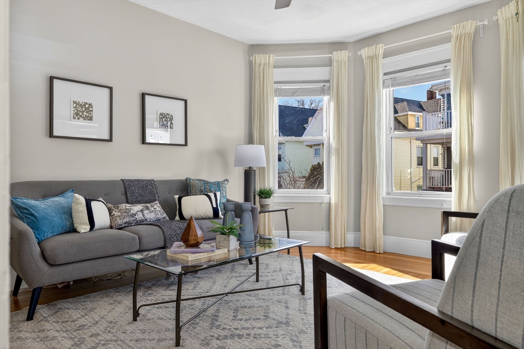 12 Woodlawn St # 2
