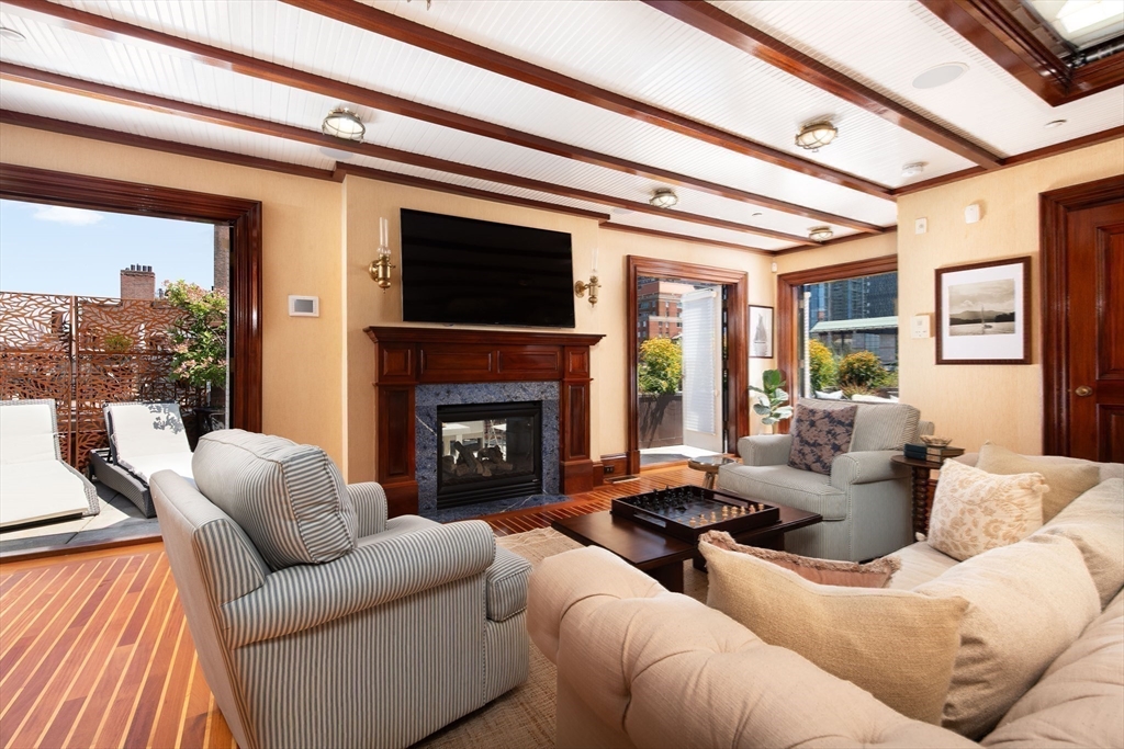 304 Commonwealth Ave PH