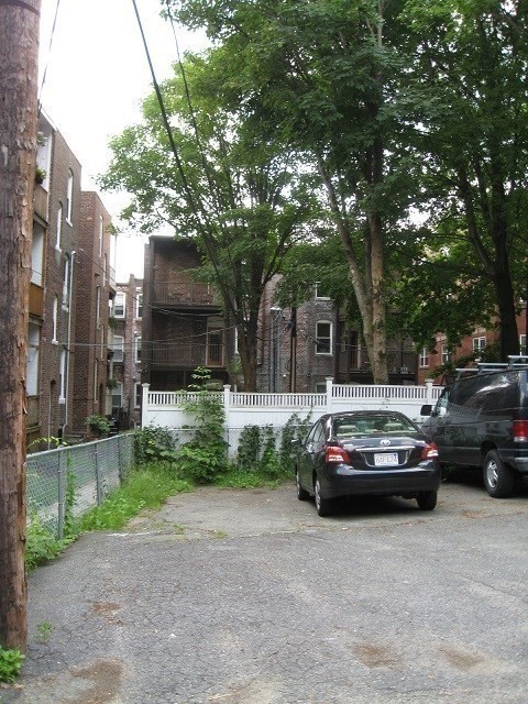 12 Kilsyth Road # 2