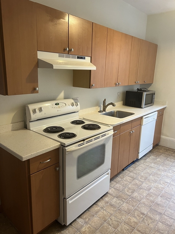 12 Kilsyth Road # 2