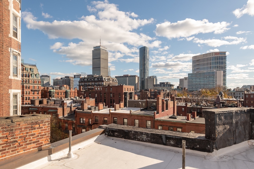 520 Beacon St # 4A