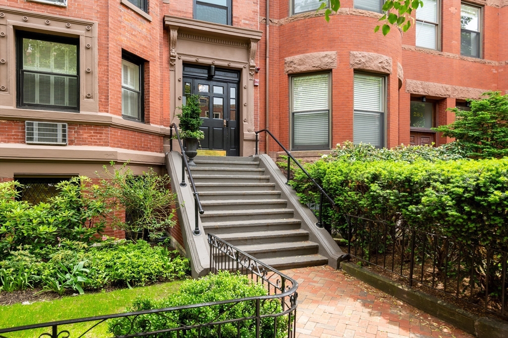 281 Beacon St # 18