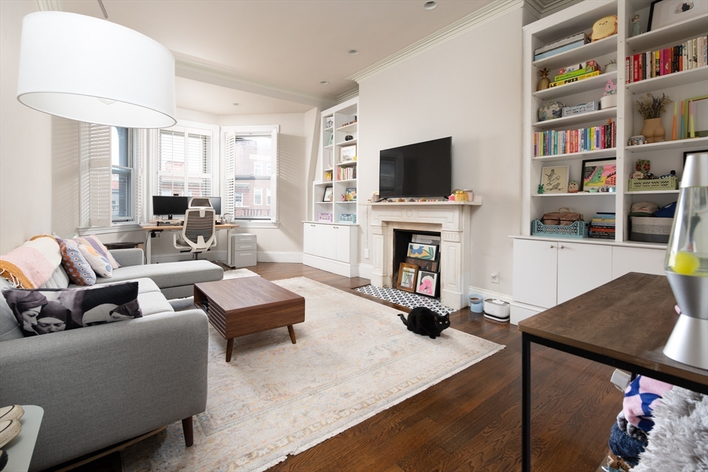 281 Beacon St # 18