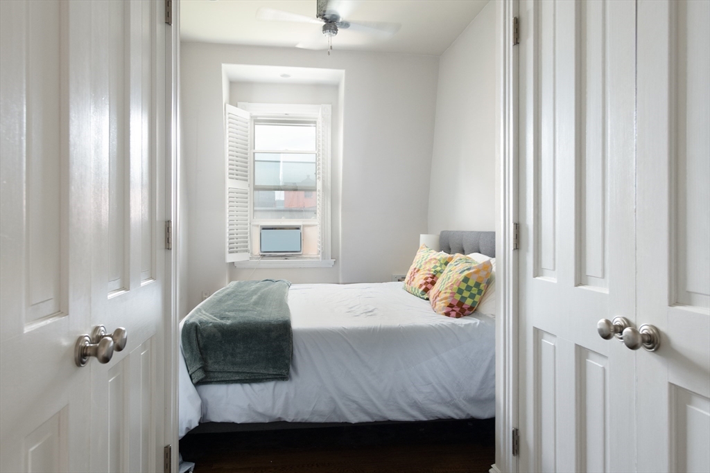 281 Beacon St # 18