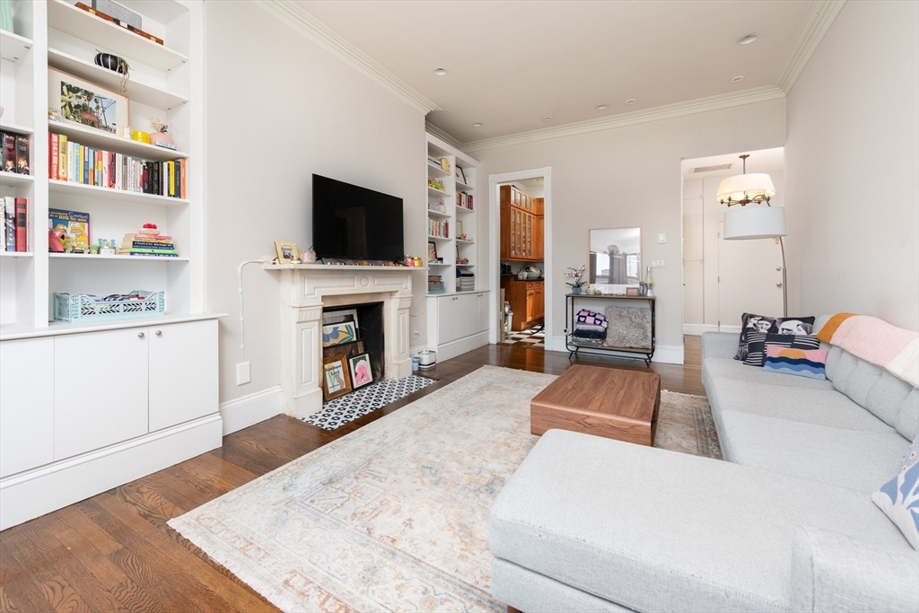 281 Beacon St # 18