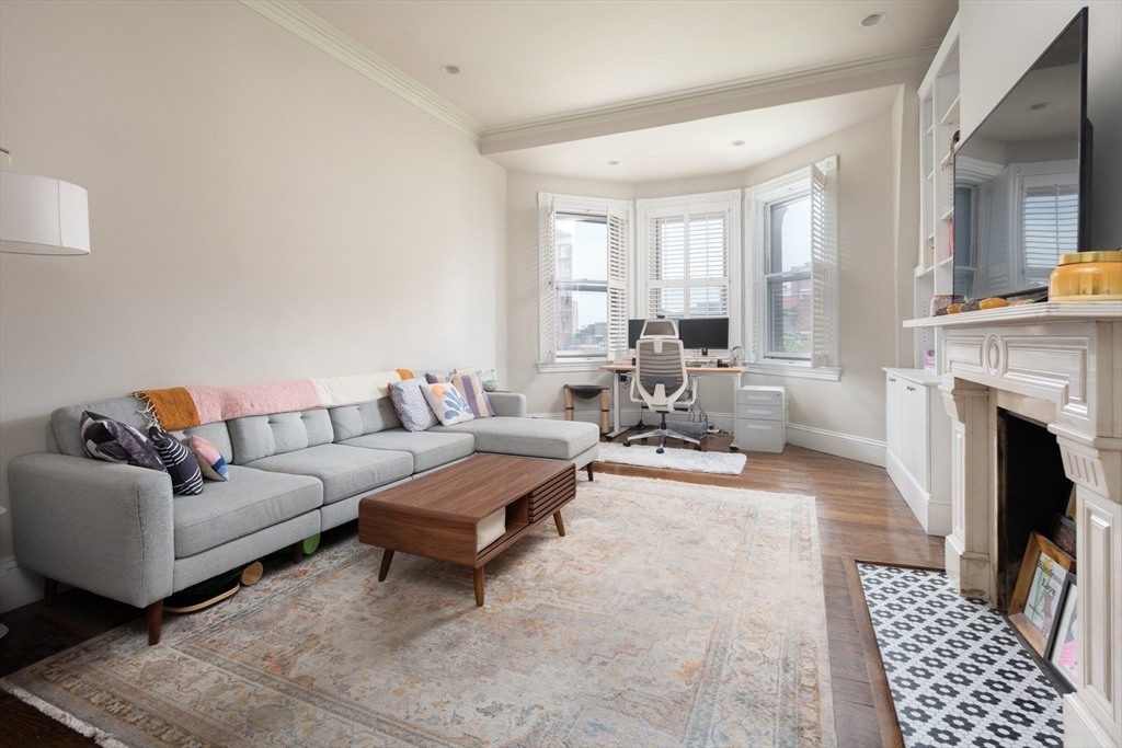 281 Beacon St # 18
