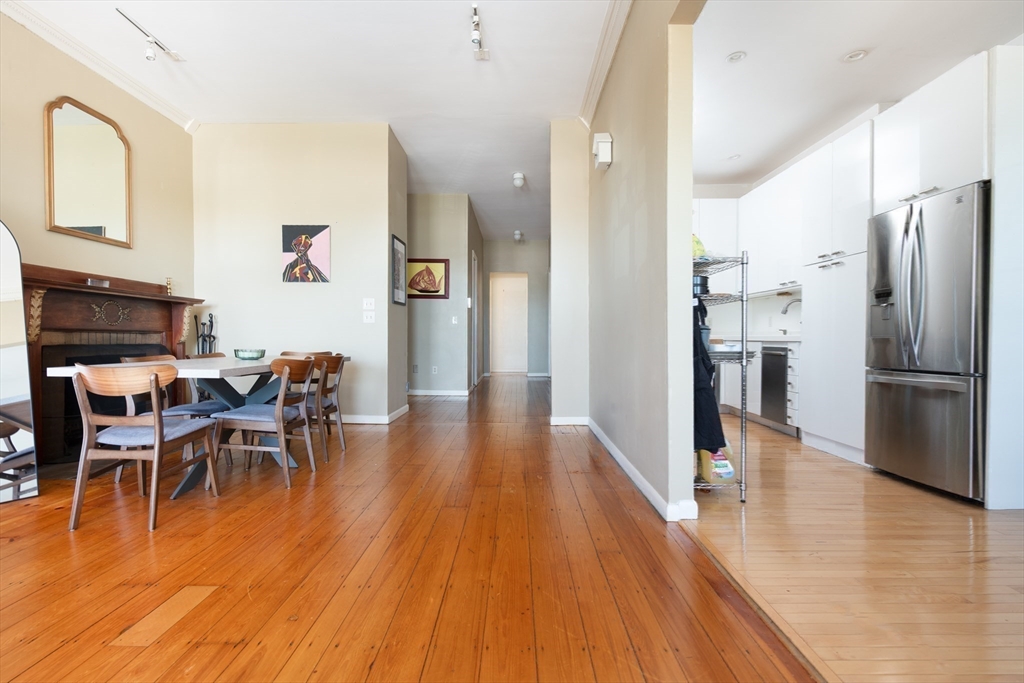 7 Bay State Rd # 2C