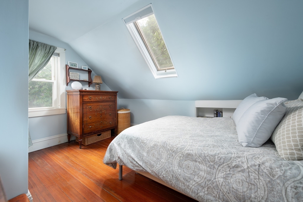 89 School St # 2