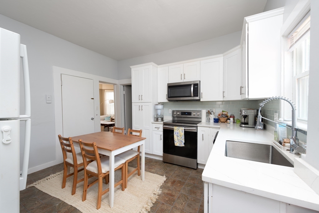 31 Kent Square # 1