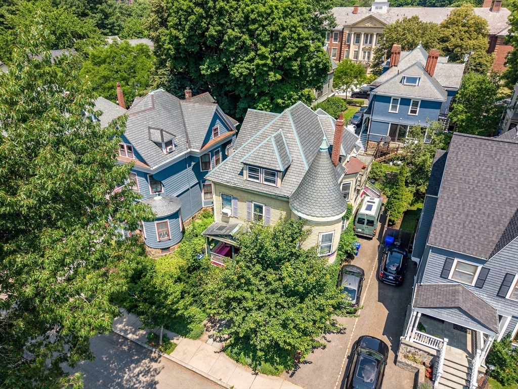 31 Kent Square # 1