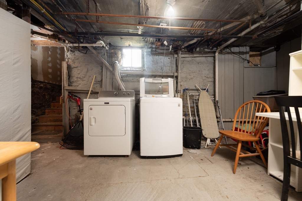 31 Kent Square # 1