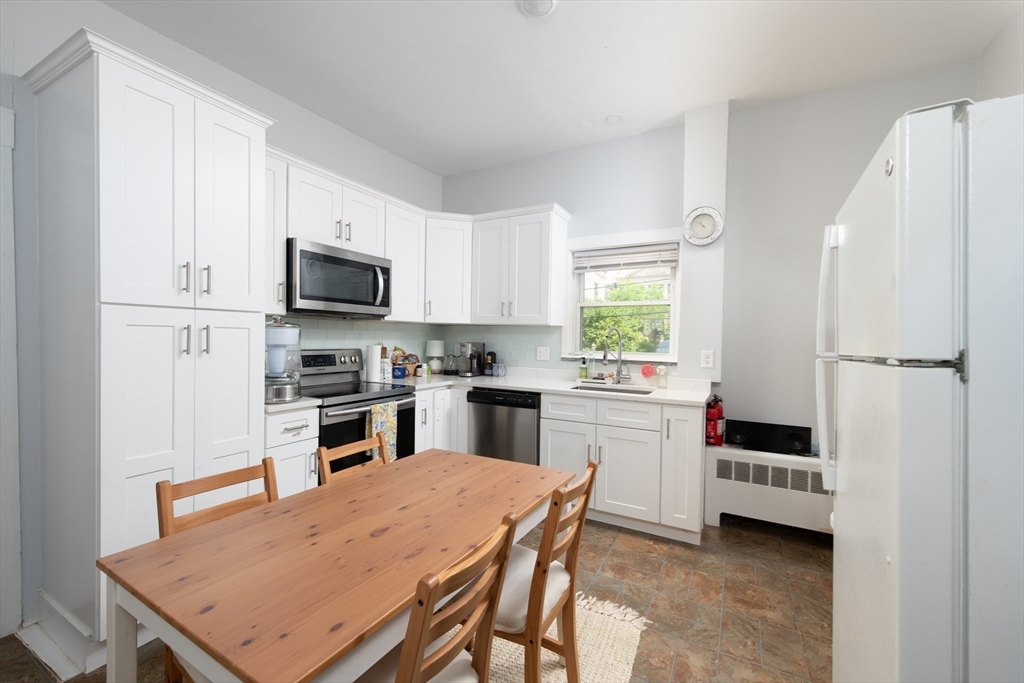 31 Kent Square # 1